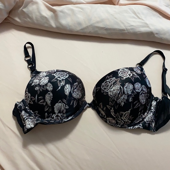VS Very Sexy Push Up Bra 36D - Picture 2 of 5